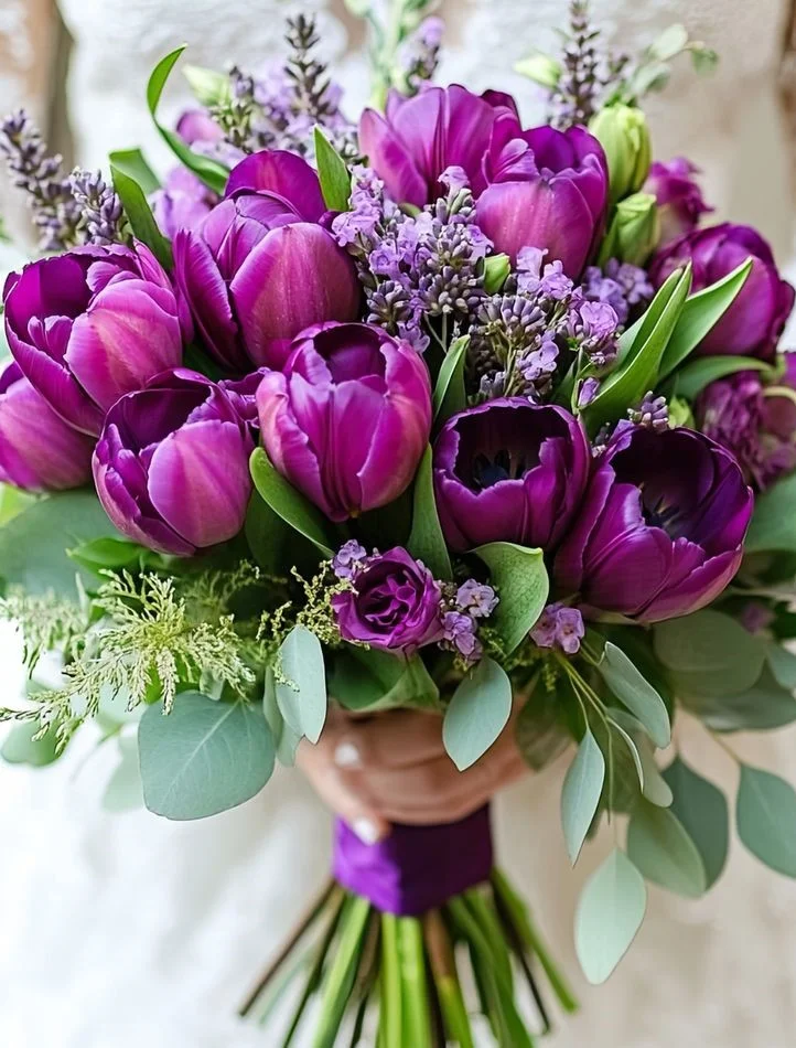 Luxury flower arrangements and bridal bouquets starting from ₹2000 in Chennai